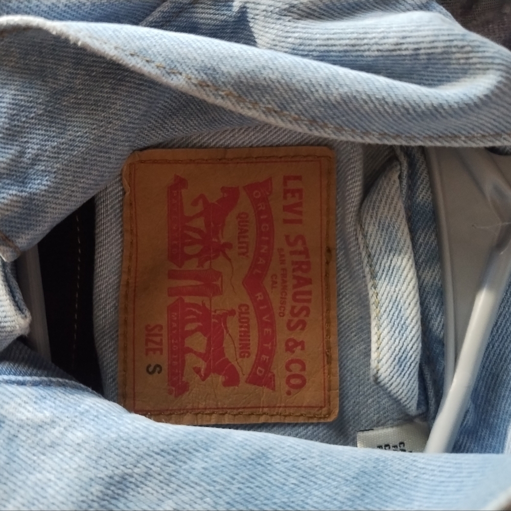 Jacket - Picture 4 of 4